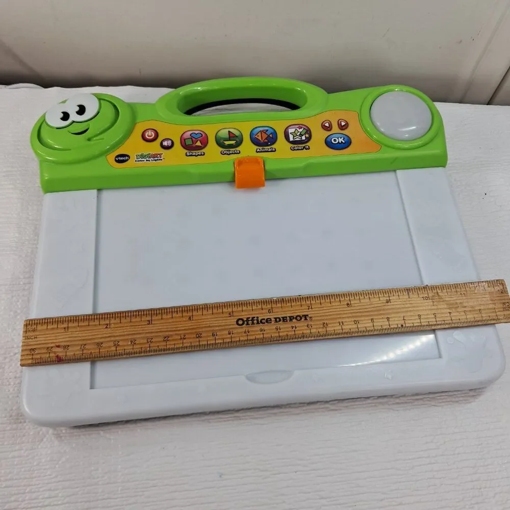 Vtech Digiart Color by Lights Light Up Board kids drawing tracing tablet art toy